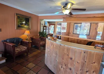 Drama Inn hotel thumbnail 8
