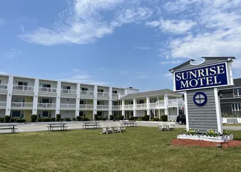 Sunrise Motel hotel thumbnail 5