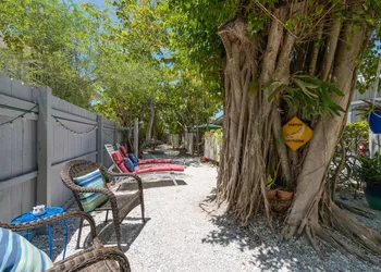 Tarpon Tale Inn hotel thumbnail 7