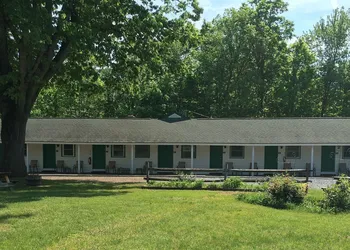 McGregor Inn Motel hotel thumbnail 2