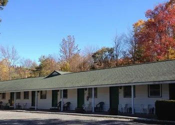 McGregor Inn Motel hotel thumbnail 4