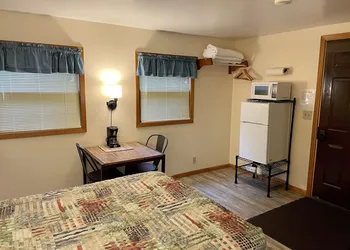 Whitetail Creek Resort hotel thumbnail 7