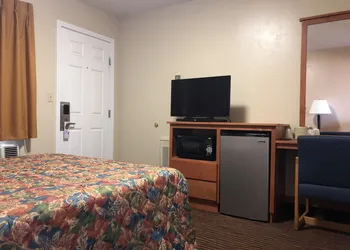 Evergreen Lodge hotel thumbnail 8
