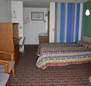Edgetowner Motel hotel detail image 7