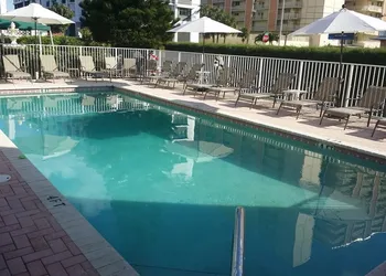 Shores Terrace hotel thumbnail 2