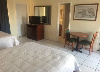 Shores Terrace hotel thumbnail 6