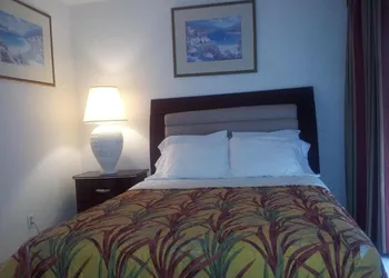 Shores Terrace hotel thumbnail 7