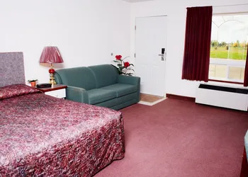 Country Club Inn hotel thumbnail 4