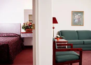 Country Club Inn hotel thumbnail 7