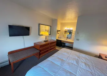 Plantation Motel hotel thumbnail 8