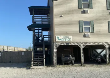 Seaview Pier and Motel hotel thumbnail 7