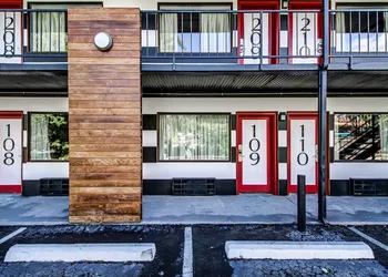 The Asheville Inn hotel thumbnail 3