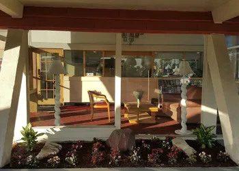 Willow Tree Lodge hotel thumbnail 6