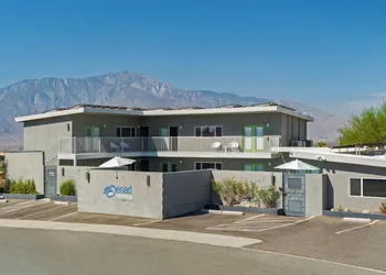 Desert Hot Springs Inn hotel thumbnail 2