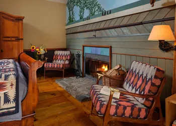 Abbey's Lantern Hill Inn hotel thumbnail 6