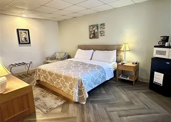 Skaneateles Inn on 20 hotel thumbnail 7