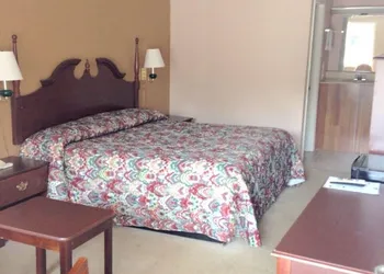 Budget Inn hotel thumbnail 5