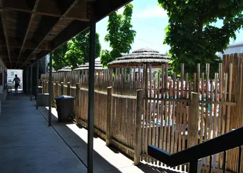 Commodore Resort hotel thumbnail 4
