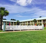 Garden Inn & Suites hotel detail image 4