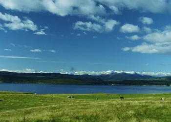 Williston Lake Resort hotel thumbnail 7