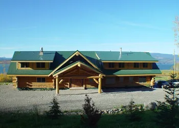 Williston Lake Resort hotel thumbnail 8
