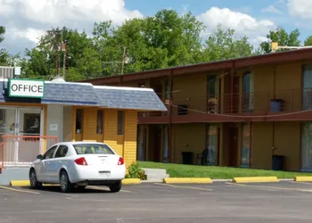Essex House Motel hotel thumbnail 3