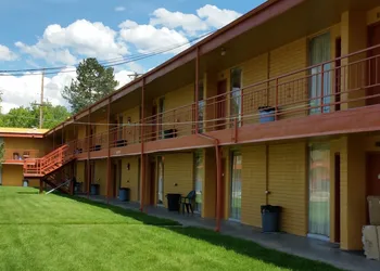 Essex House Motel hotel thumbnail 4