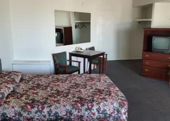 Essex House Motel hotel thumbnail 8