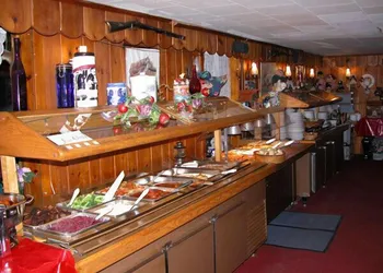 Colonial inn hotel thumbnail 6