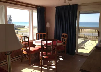 Mariner's Point Resort hotel thumbnail 8