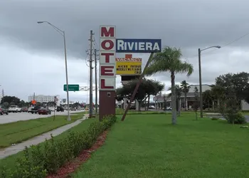 Riviera Motel hotel thumbnail 3