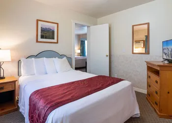 Swiss Alps Inn hotel thumbnail 7