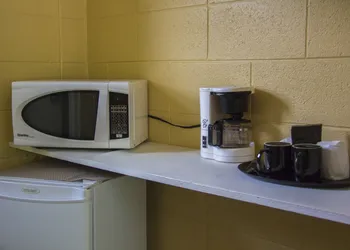 Riverview Motel hotel thumbnail 6