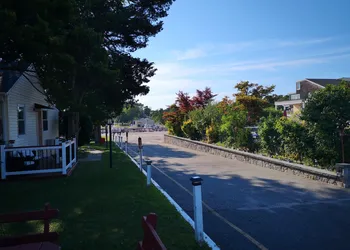 Baywatch Hotel & Marina hotel thumbnail 8