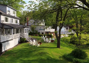 Silver Birches hotel thumbnail 3
