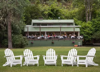 Morrison's Rogue River Lodge hotel thumbnail 2