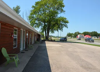 Northland Inn Motel hotel thumbnail 2