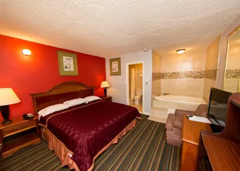 Scottish Inn and Suites hotel thumbnail 4