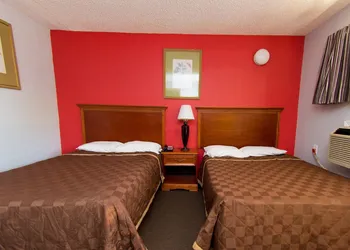 Scottish Inn and Suites hotel thumbnail 5