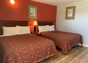 Scottish Inn and Suites hotel thumbnail 7