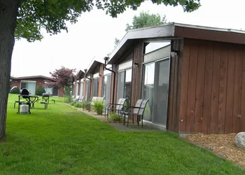 Nader's Motel & Suites hotel thumbnail 5