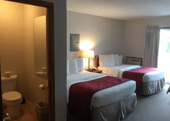 Nader's Motel & Suites hotel thumbnail 7