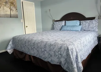Hitching Post Country Motel hotel thumbnail 7