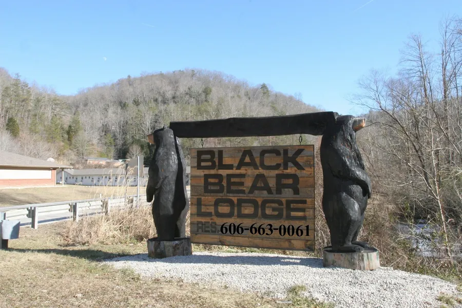 Black Bear Lodge Motel hotel detail image 6