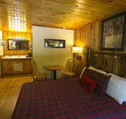 Black Bear Lodge Motel hotel detail image 7