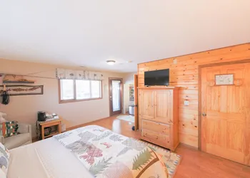 Talkeetna Chalet hotel thumbnail 5
