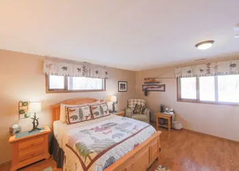 Talkeetna Chalet hotel thumbnail 7
