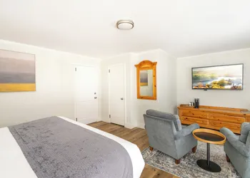 Iron Masters - Inn on Main hotel thumbnail 7
