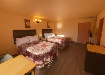 Motel St-Eustache hotel thumbnail 8