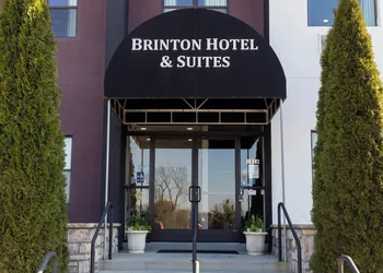 Brinton Suites hotel thumbnail 8